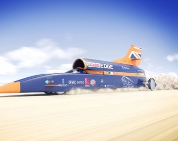 Auto supersónico que intentará superar a una bala