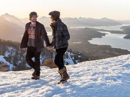 Bariloche es una de las ciudades argentinas más elegidas por los uruguayos para las vacaciones de Julio. Bariloche es una de las ciudades argentinas más elegidas por los uruguayos para las vacaciones de Julio.