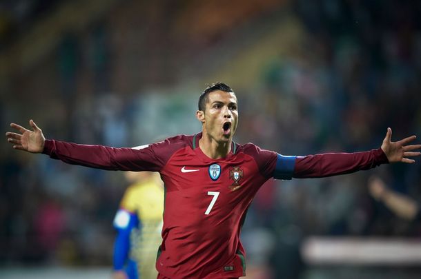 Cristiano Ronaldo logró el récord de meter goles en cuatro mundiales