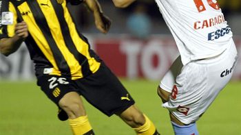 en montevideo, penarol se lo dio vuelta y amargo a arsenal en montevideo, penarol se lo dio vuelta y amargo a arsenal