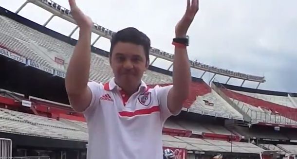 Empleados y futbolistas de River armaron un video festejando