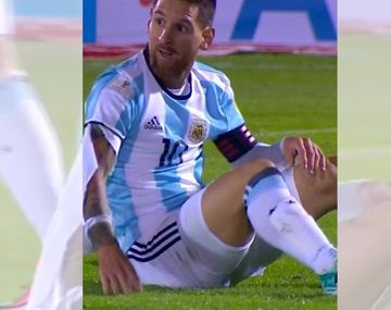 No lo pueden parar: un ex Independiente le rompió la camiseta a Messi