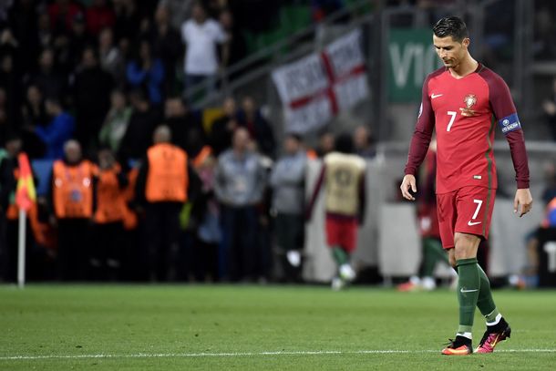 Cristiano no pudo en el debut: Portugal sólo empató ante Islandia