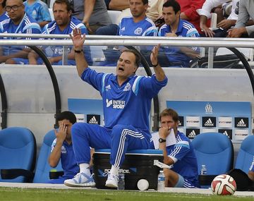 Marcelo Bielsa asoma como posible sucesor de Sampaoli en Chile