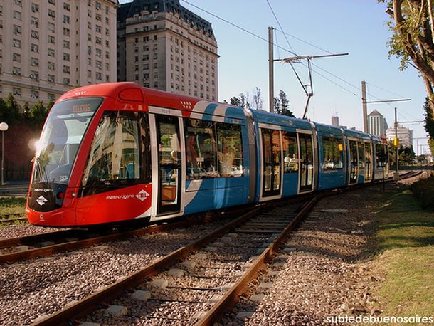 Dejó de funcionar el tranvía que circula por Puerto Madero