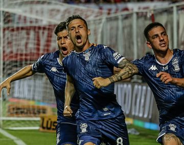 Pelota libre de riesgo en el celular: cómo ver en vivo Huracán vs. Gimnasia