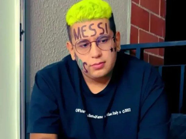 Colombia: influencer se tatuó a Messi en la frente, pero se arrepintió