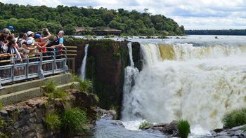 mas de 11 mil turistas visitan nuevas pasarelas
