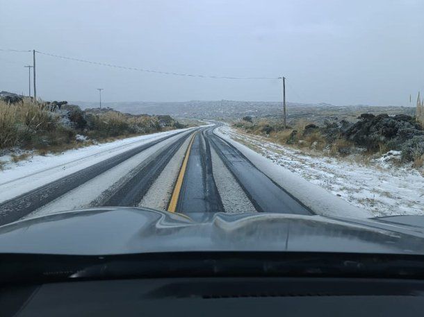 Córdoba: llegó la primera nevada del año a La Cumbrecita