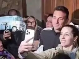 el emotivo regalo que recibio scaloni en pujato y que reflejo el carino de todo un pais