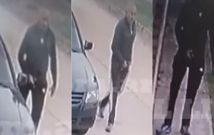 Acosa mujeres en la calle con gestos obscenos