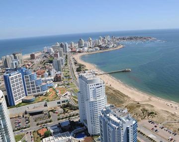 Punta del Este: las detuvieron por comprar con dólares falsos