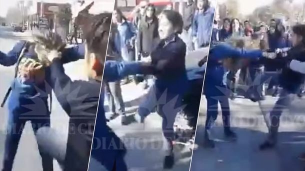 VIDEO: Otra brutal pelea entre alumnas a la salida de un colegio