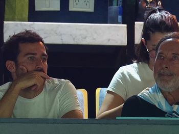 Guillermo Francella y su hijo Nicolás, presentes en el Cilindro por el duelo de Racing y Botafogo