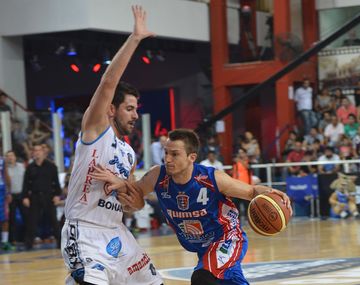 {altText(Gentileza de la Liga Nacional ,Quimsa le dio una paliza a Peñarol y ya tiene un lugar en la final del #Súper8)}