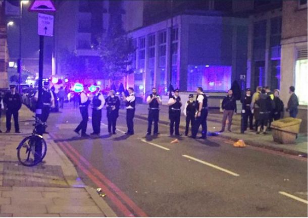 Una fiesta de Halloween terminó con una batalla campal en el centro de Londres