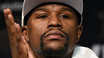 ¿que pasa cuando no reconocen a mayweather? mira su reaccion ¿que pasa cuando no reconocen a mayweather? mira su reaccion