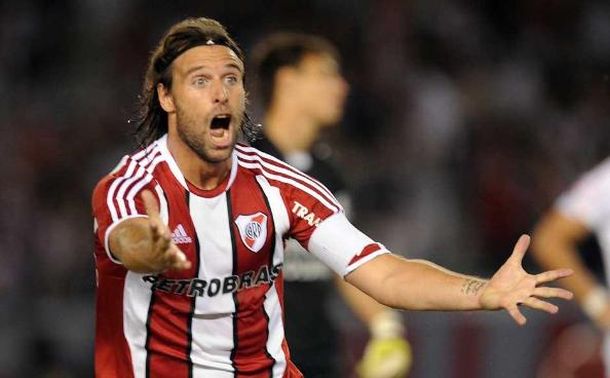 ¿Se complica la llegada de Fernando Cavenaghi a River?