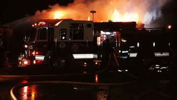 Se incendió una papelera en Garín Se incendió una papelera en Garín