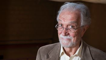 Murió Ernesto Acher, integrante de Les Luthiers y creador de La Banda Elástica