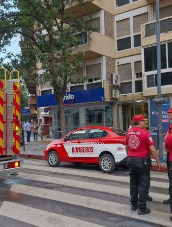 Córdoba: así fue el feroz incendio en un edificio en el que murió un estudiante