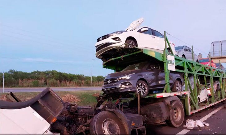 Caos en la Panamericana por un choque fatal: hay 2 muertos y demoras