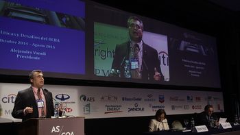 vanoli en #councilarg: la deuda externa cayo de manera significativa vanoli en #councilarg: la deuda externa cayo de manera significativa