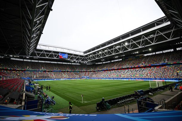 Fútbol libre por celular: cómo ver en vivo Inglaterra vs Suiza