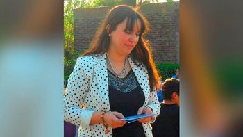 asaltaron a una concejal mientras daba una entrevista: el robo salio al aire asaltaron a una concejal mientras daba una entrevista: el robo salio al aire