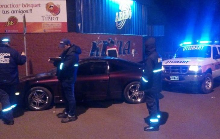 Un funcionario fue detenido porque manejaba borracho y sin licencia