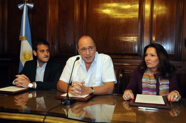 Cristina Caamaño reemplazará al suspendido Campagnoli