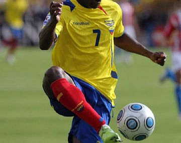 Estrella de una selección se acerca a un equipo del interior