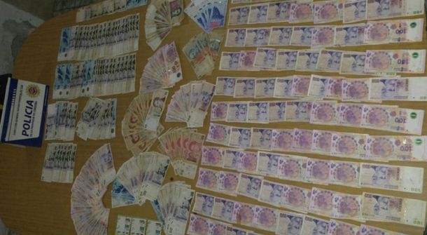 Robó 20 mil ppesos y dijo que repartió otros 5 mil entre amigos - Crédito: Policía de Córdoba