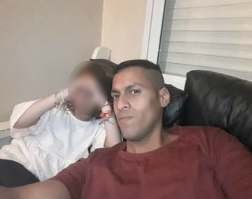 Un policía se pegó un tiro en el baño de un cine y lucha por su vida