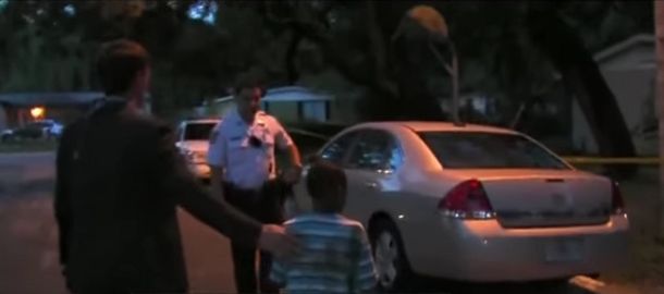 Periodista encuentra a un niño perdido cuando estaba investigando su desaparición