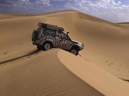 Toyota land cruiser paris dakar