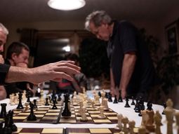 Bronca en Inglaterra por un torneo de ajedrez organizado por la Argentina en las Malvinas