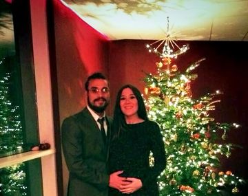 El look de gala de Jimena Barón y su enorme panza
