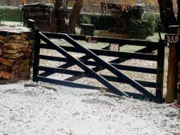 Nieve en La Carolina, San Luis. Foto cortesía Somos Noticias Villa Mercedes Nieve en La Carolina, San Luis. Foto cortesía Somos Noticias Villa Mercedes
