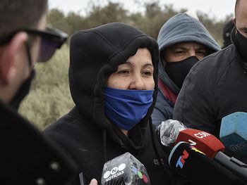 Caso Facundo Astudillo Castro: la madre del joven y su abogado, Luciano Peretto (derecha de la imagen)