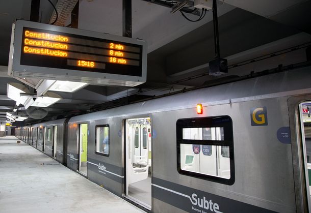La línea C de subte reanudó este lunes su servicio tras dos semanas de obras
