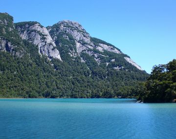 Turistas filmaron al Nahuelito y el video se hizo viral