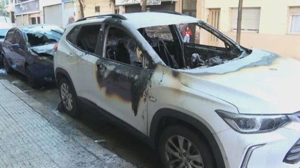 Balvanera: nueve vehículos afectados en un nuevo ataque de quemacoches