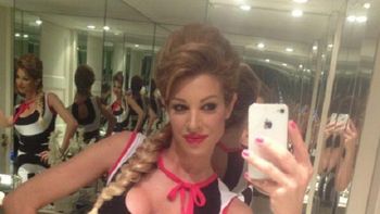 stefania y vicky xipolitakis subieron al escenario en mar del plata stefania y vicky xipolitakis subieron al escenario en mar del plata