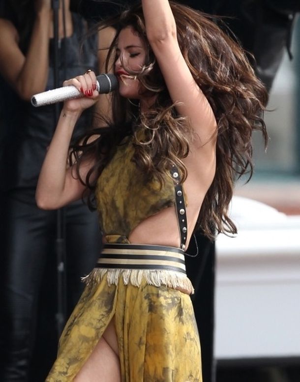 Selena Gómez mostró de más en un espectáculo que realizó en Boston