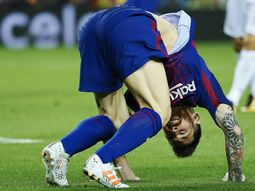 ¿Qué tomó Messi en medio del partido del Barcelona ante Olympiakos?