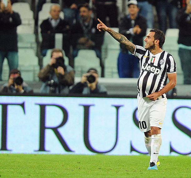 Tevez confirmó su festejo: está esperando al heredero