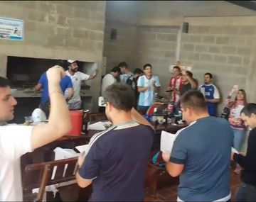 ¿Un guiño a Sampaoli? Usan una canción de Callejeros para alentar a la Selección