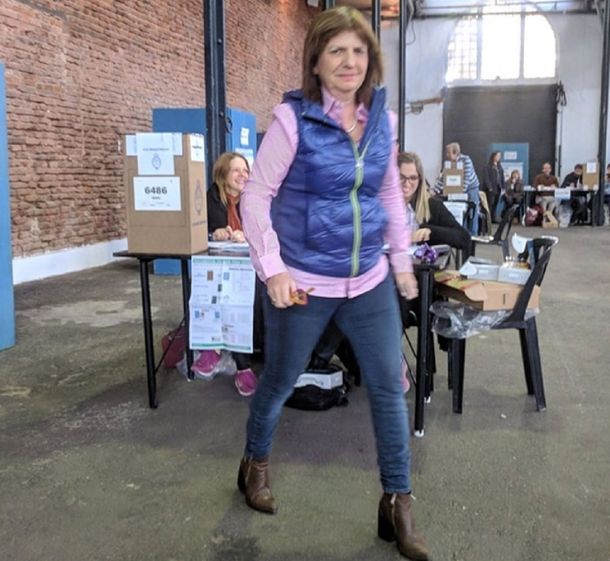 Patricia Bullrich evitó el contacto con la prensa