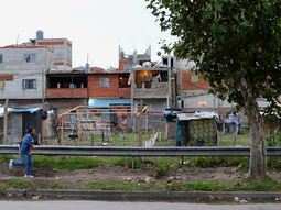 denuncian hechos violentos y narcotrafico en la toma de tierras de villa lugano denuncian hechos violentos y narcotrafico en la toma de tierras de villa lugano